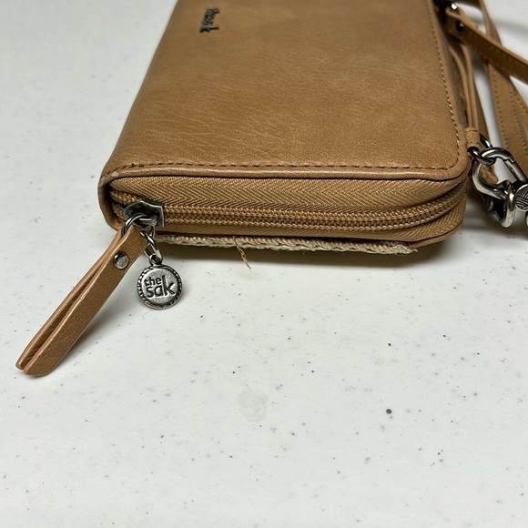 The Sac Tan and Cream Crochet Crossbody Bag - Picture 5 of 13